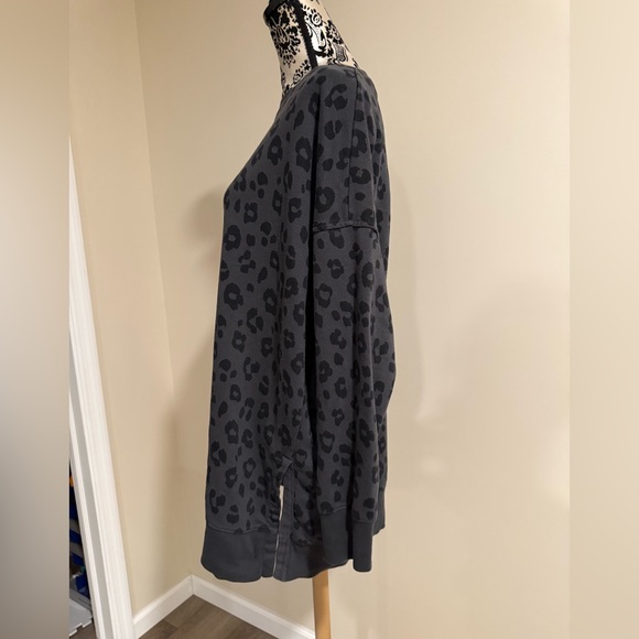 Old Navy Tunic Sweater - Picture 5 of 8